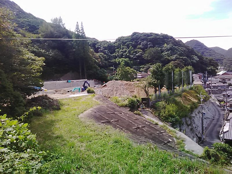 基礎部分を壊しました1